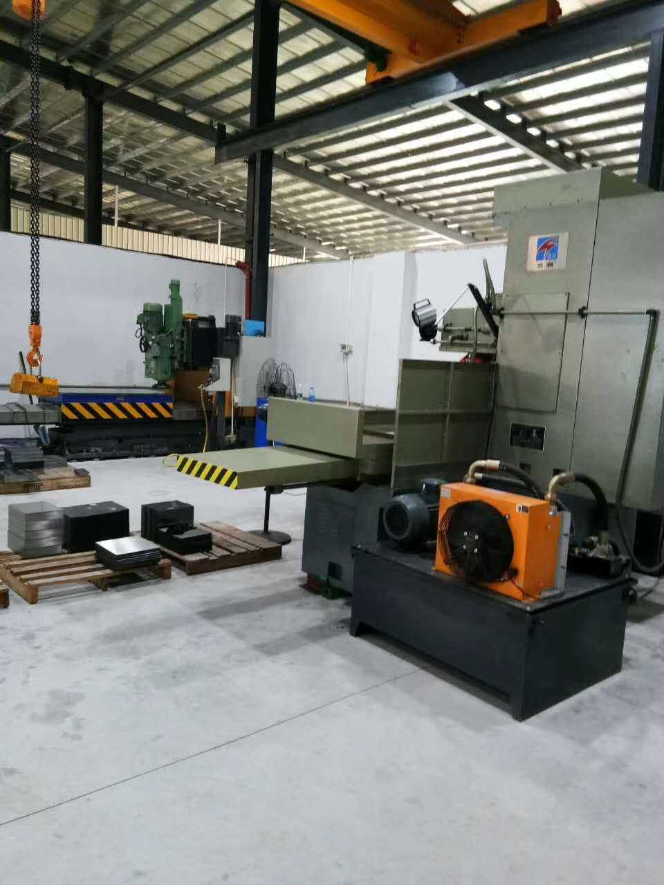 鋁型材擠壓模具圖，鋁型材擠壓模具圖紙圖片